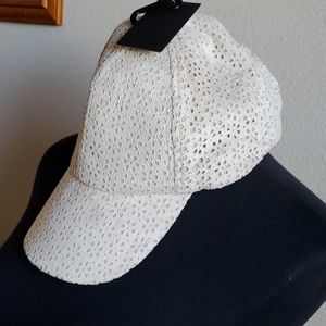 NWT David and Young Cap 44618